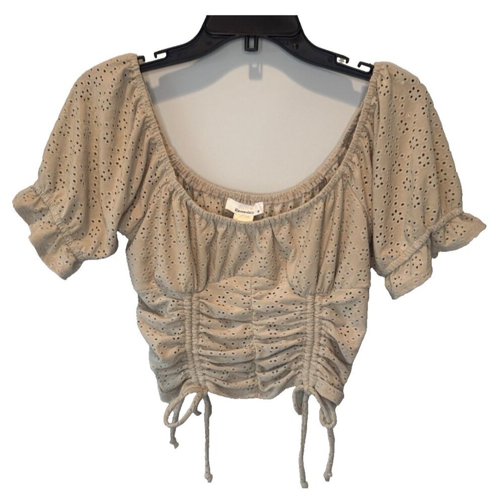 Urban Romantics Womens Beige Eyelet Ruched Crop Top M Boho Fairy Peasant Beach